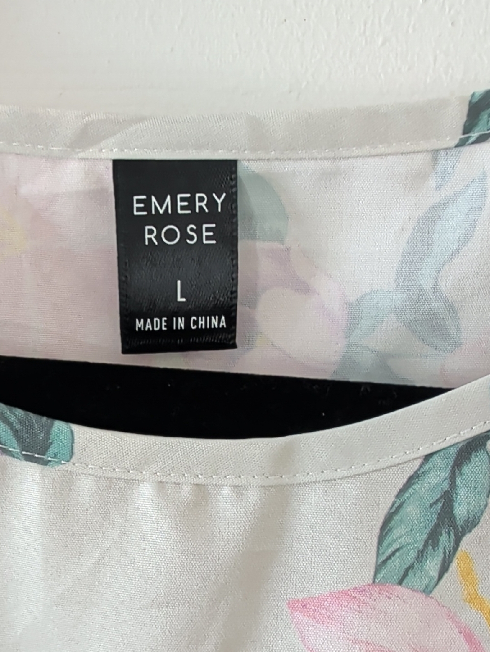 Emery Rose Midi Floral Dress - Picture 3 of 4
